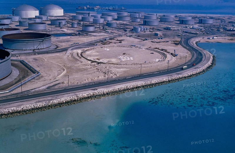 Oil industry in the Ras Tanura area, Saudi Arabia, storage tanks 1979, Asia