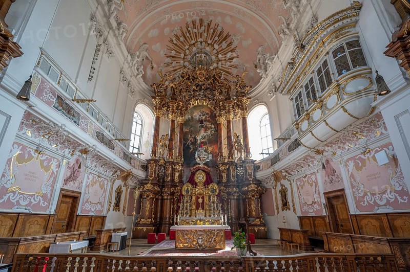 High altar of the Church of the Guardian Angels, built in the 17th century and rebuilt in Baroque style after its destruction in 1717, Eichstätt, Upper Bavaria, Germany, Europe