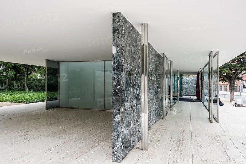 Barcelona Pavilion, reconstructed German pavilion for the 1929 World Exhibition, architect Ludwig Mies van der Rohe, Barcelona, Catalonia, Spain, Europe