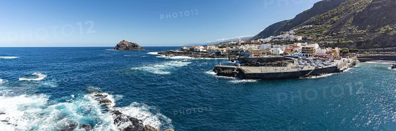Atlantic coast with Roque de Garachico island off the town of Garachico, Tenerife, Canary Islands, Spain, Europe