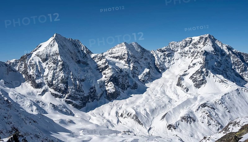 Snow-covered mountain landscape in winter, view of mountain peaks Königsspitze, Monte Zebru and Ortler, Ortler Alps, Vinschgau Valley, Italy, Europe