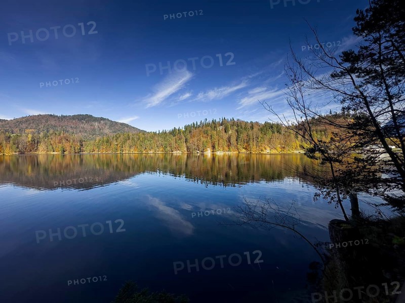 Autumn atmosphere at Hechtsee lake near Kufstein, Tyrol, Austria, Europe