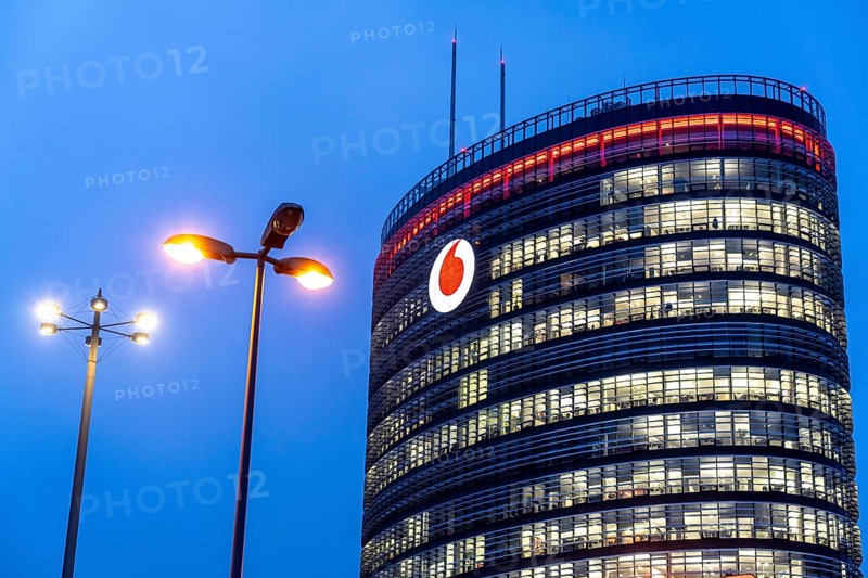 The company headquarters of Vodafone, in Düsseldorf-Heerdt, Vodafone-Campus, office tower, North Rhine-Westphalia, Germany, Europe