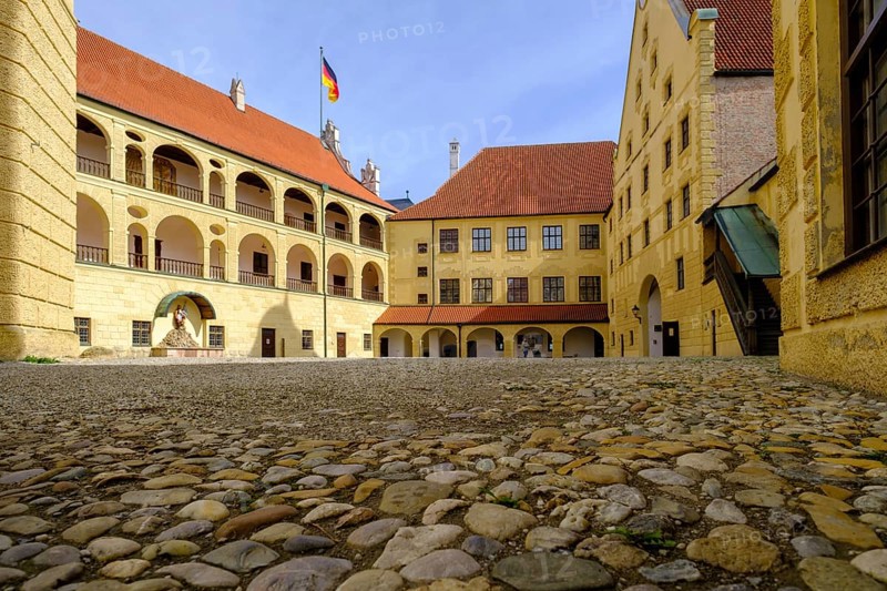 Inner courtyard, Trausnitz Castle, Landshut, Lower Bavaria, Bavaria, Germany, Europe