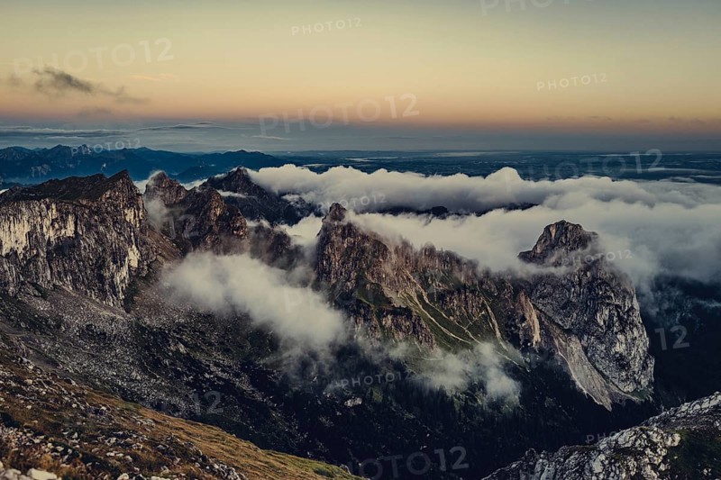 Sunrise hike on the Hochplatte in the Ammergau Alps, Ammergebirge in the Allgäu, Bavaria, Germany, Europe