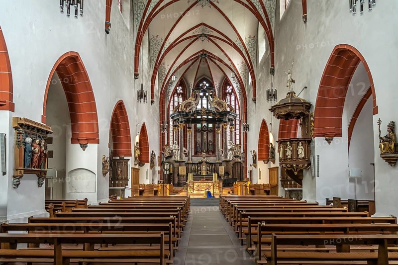 Interior of St Martin's Basilica in Bingen am Rhein, Rhineland-Palatinate, World Heritage Upper Middle Rhine Valley, Germany, Europe