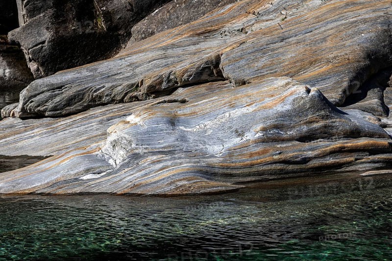 Rocks in the Verzasca River, near Lavertezzo, Verzasca Valley, Valle Verzasca, Canton Ticino, Switzerland, Europe