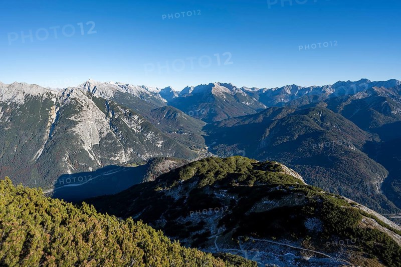 View at the summit of the Große Arnspitze, mountain panorama with Karwendel Mountains and Pleisenspitze, autumnal mountain landscape, near Scharnitz, Bavaria, Germany, Europe