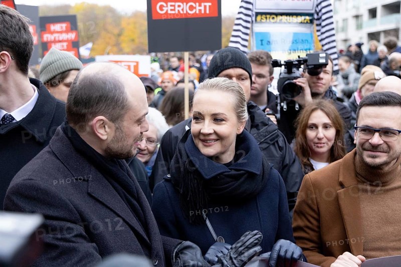 Berlin, Germany, 17 November 2024: Vladimir Kara-Mursa, Yulia Navalnaya and Ilya Yashin during an anti-war demonstration in Berlin against the war in Ukraine and political repression within Russia, Europe