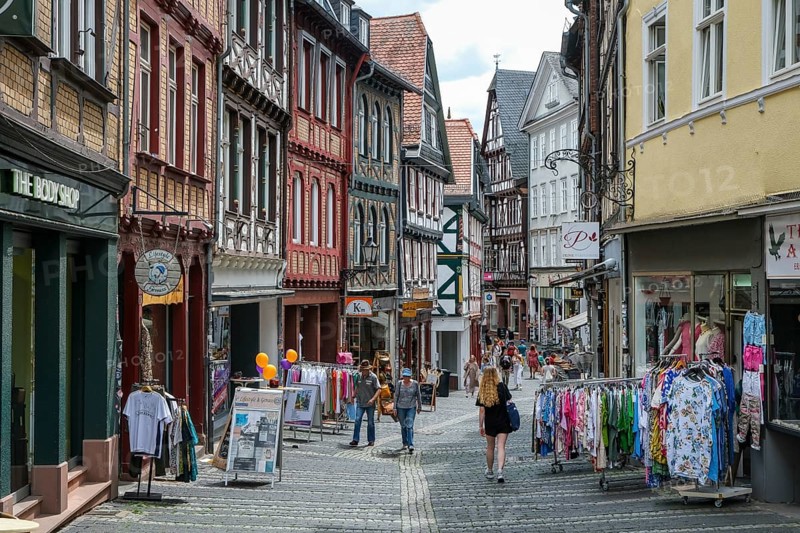 Marburg, Hesse, Germany, old town, pedestrian zone in the upper town, shops in Wettergasse, Europe