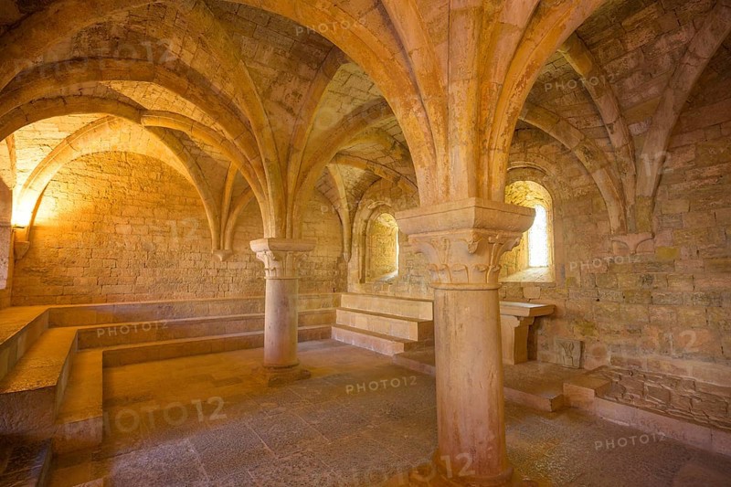 Ribbed vault in the chapter house, Romanesque Cistercian abbey of Le Thoronet, Département Var, France, Europe