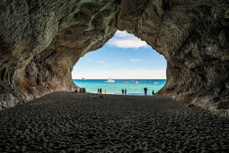 Cave and beach, Cala Luna, Gulf of Orosei National Park, Parco Nazionale del Gennargentu e del Golfo di Orosei, Baunei, Nuoro, Sardinia, Italy, Europe