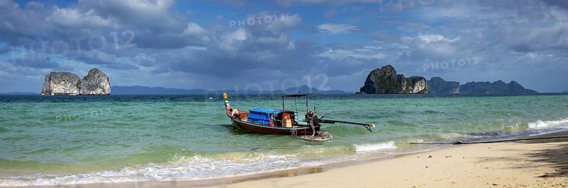 Longtail boat on the beach, Koh Ngai Island, Andaman Sea, Satun Province, Southern Thailand, Thailand, Asia