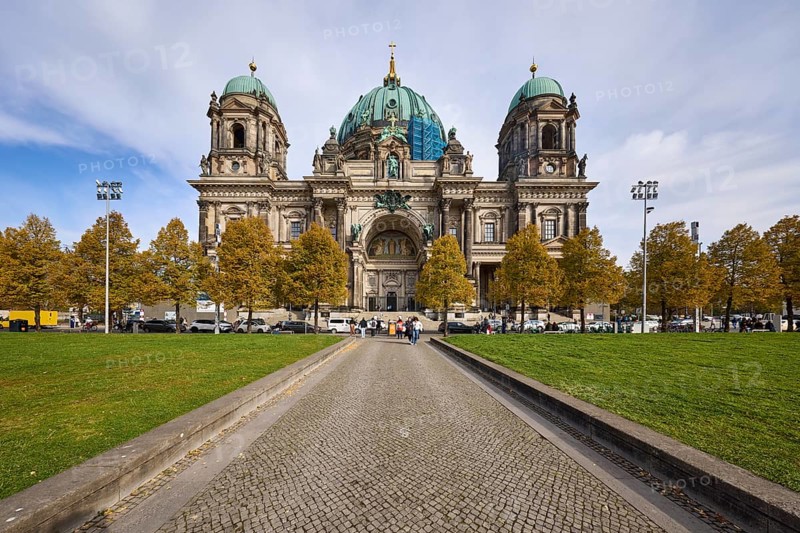 Berlin Cathedral and Lustgarten, Berlin, capital city, independent city, federal state of Berlin, Germany, Europe