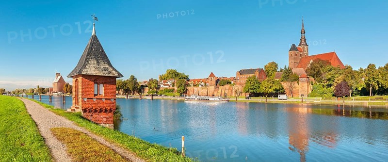 View over the Elbe harbour with water gauge tower to the old town with St. Stephen's Church, brick architecture, Tangermünde, Altmark, Saxony-Anhalt, Germany, Europe