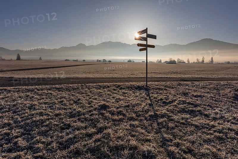 Signpost, signpost, hoarfrost, sun, backlight, mountain landscape, winter, Loisach-Lake Kochel moor, Alpine foothills, Bavaria, Germany, Europe