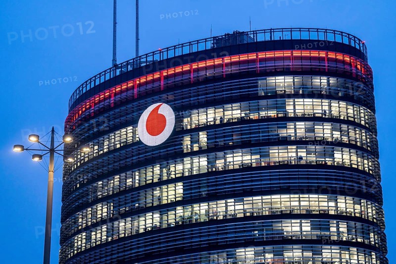 The company headquarters of Vodafone, in Düsseldorf-Heerdt, Vodafone-Campus, office tower, North Rhine-Westphalia, Germany, Europe