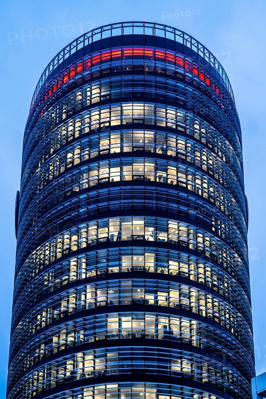 The company headquarters of Vodafone, in Düsseldorf-Heerdt, Vodafone-Campus, office tower, North Rhine-Westphalia, Germany, Europe