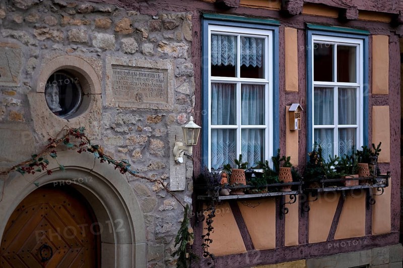 Former deaconry, half-timbered house, Schiller bust, inscription, Schiller town of Marbach am Neckar, Baden-Württemberg, Germany, Europe