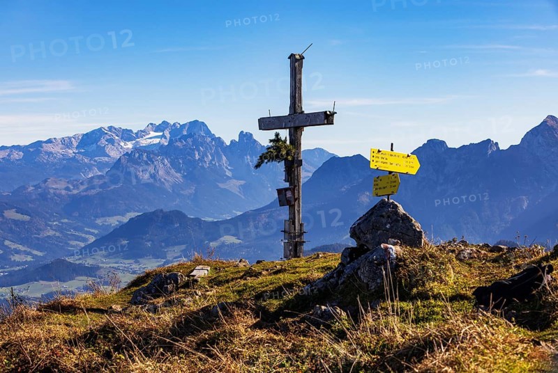 Old summit cross on the Schwarzer Berg with a view of the Dachstein massif, Golling, Osterhorngruppe, Salzburg province, Austria, Europe