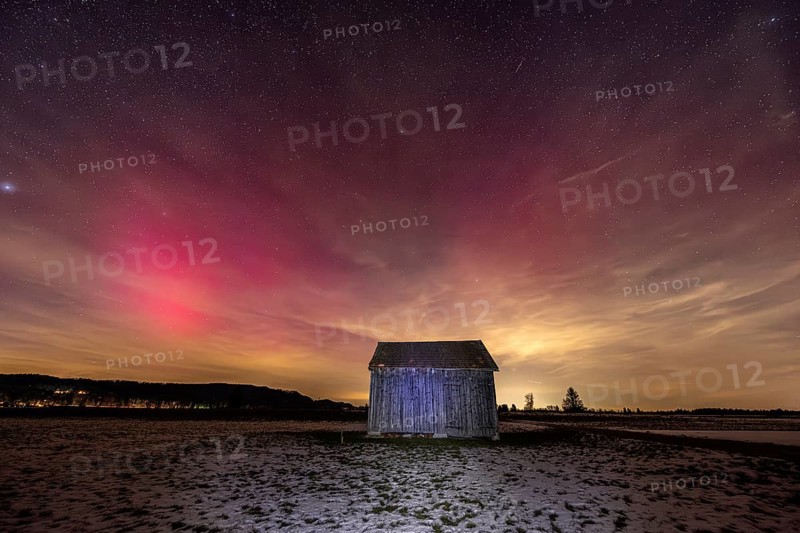 Northern Lights, Aurora borealis, violet, pink, red, hut, stars, Loisach-Lake Kochel-Moor, foothills of the Alps, Bavaria, Germany, Europe