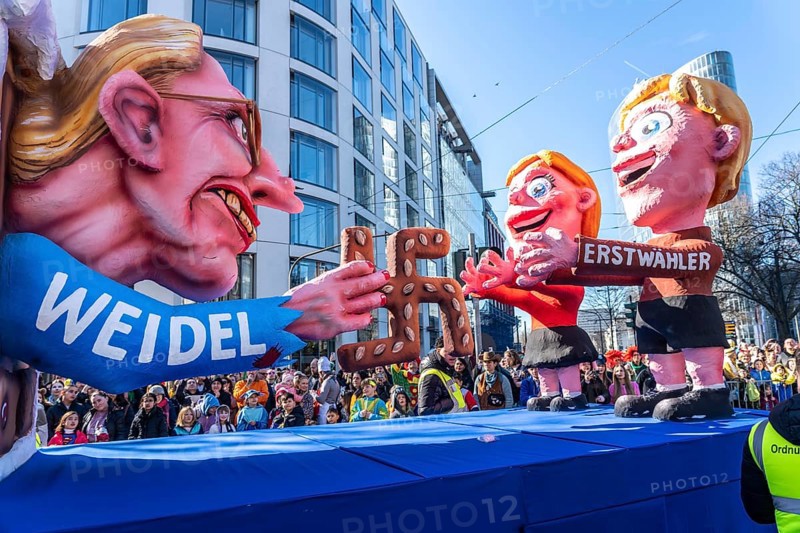 Rose Monday parade in Düsseldorf, themed float by float builder Jacques Tilly, AFD Alice Weidel lures young people out of a witch's house with gingerbread in the shape of a swastika, election advertising via social media, North Rhine-Westphalia, Germany, Europe