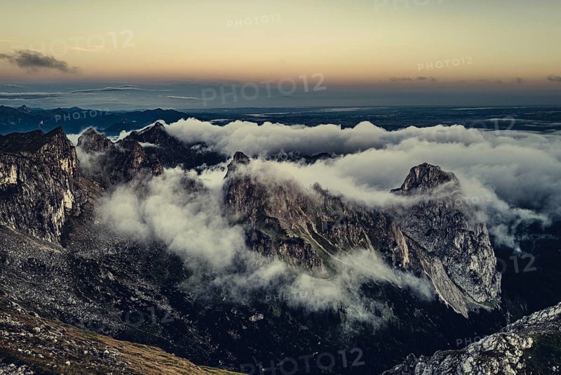 Sunrise hike on the Hochplatte in the Ammergau Alps, Ammergebirge in the Allgäu, Bavaria, Germany, Europe