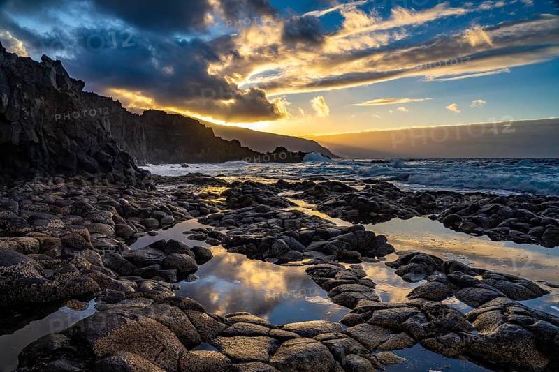 Sunset at the natural swimming pool La Maceta, El Hierro, Canary Islands, Spain, Europe