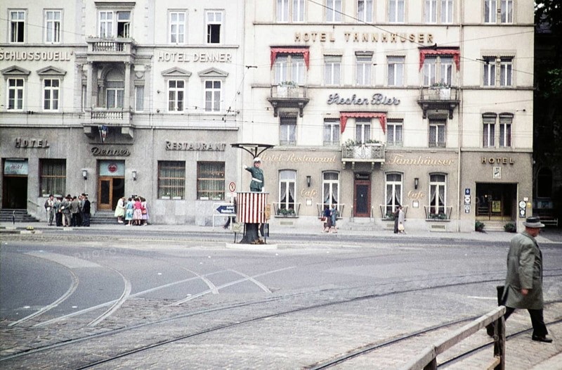 Traffic policeman on the street in front of a hotel, Bergheimer Straße, Heidelberg, Baden-Württemberg, Germany, Europe, 1959, Europe