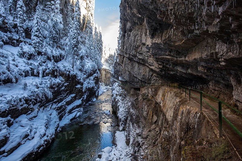 Winter, snowy landscape, river Breitach and hiking trail through the Breitachklamm gorge near Oberstdorf, Oberallgäu, Allgäu, Bavaria, Germany, Europe