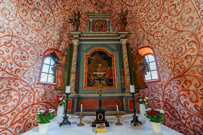 Interior and altar, walls with colourful frescoes in the Romanesque fieldstone church in the village of Raben, Rabenstein, Fläming, Brandenburg, Germany, Europe