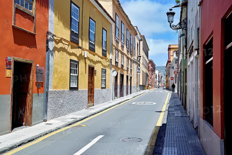 Colourfully painted facades in a quarter of the city, San Cristóbal de La Laguna, Tenerife, Canary Island, Spain, Europe
