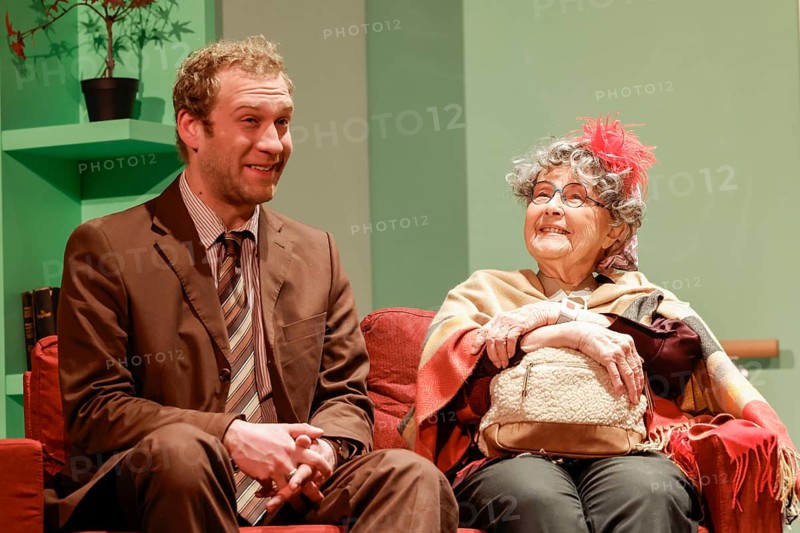 Brigitte Grothum and Johannes Hallervorden at the photo rehearsal of Oma Trick in Berlin's palace gardens Theater on 11.02.2025, premiere and 90th birthday of Brigitte Grothum on 26 February 2025