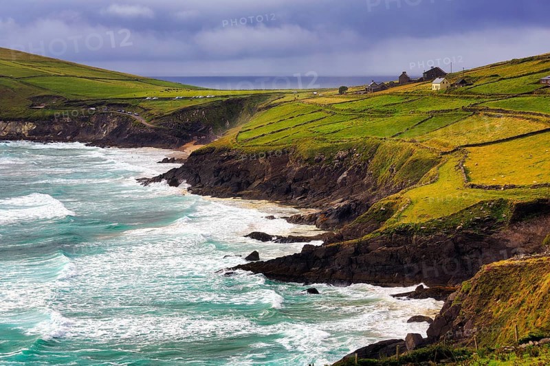 Coastline with cliffs, Slea Head viewpoint, dramatic light, Slea Head Drive, Dingle Peninsula, Kerry, Wild Atlantic Way, Atlantic Ocean, Ireland, Europe
