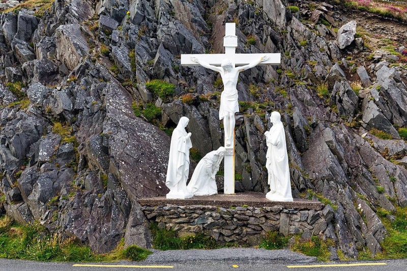 Crucifixion scene on the cliffs, Slea Head Drive, Dingle Peninsula, Kerry, Wild Atlantic Way, Ireland, Europe