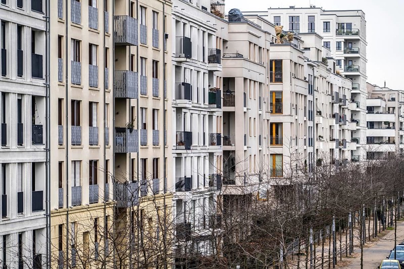 Residential buildings, rental flats, condominiums in the city centre, Düsseldorf-Pempelfort, Toulouser Allee North Rhine-Westphalia, Germany, Europe