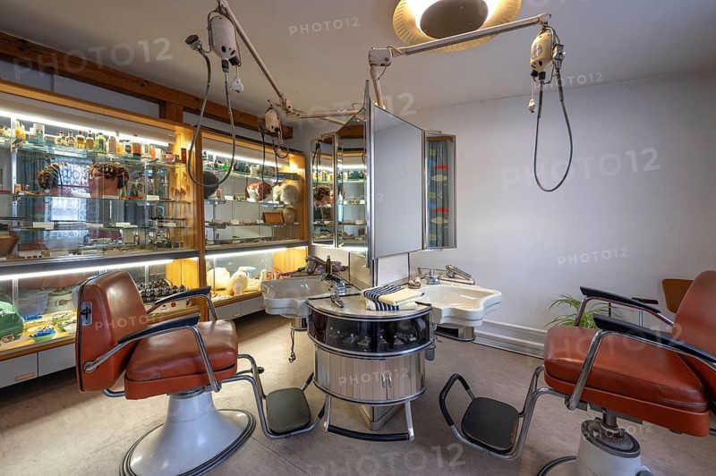 Hairdressing salon of the 1950s, today in the Industrial Museum Lauf, Sichardstr., Lauf an der Pegnitz, Middle Franconia, Bavaria, Germany, Europe