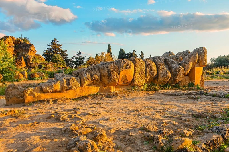 Telamone statue, Valley of Temples, Agrigento, Sicily, Italy, Europe