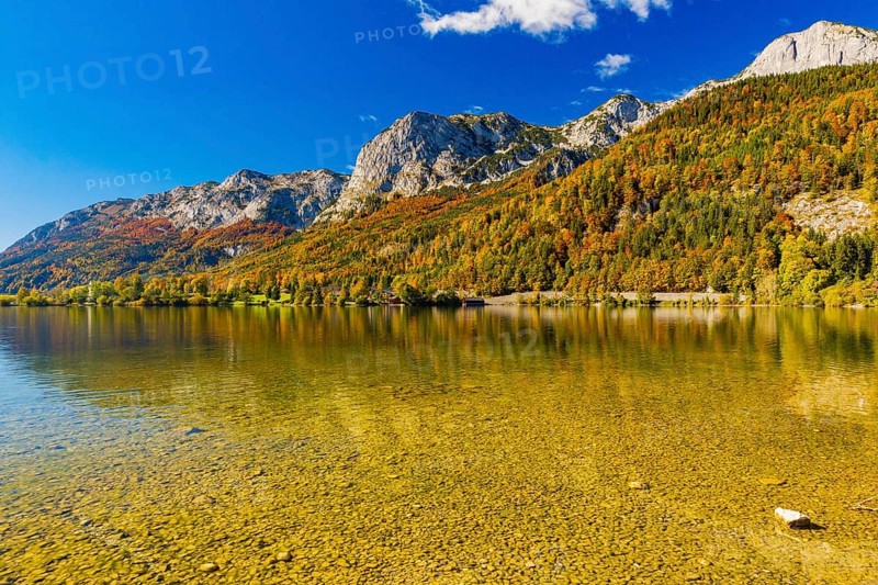 Grundlsee in autumn, salzkammergut, styria, Austria, Europe