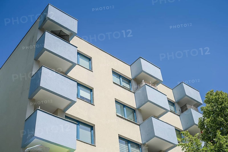 Prefabricated apartment block, Veitstraße, Tegel, Reinickendorf, Berlin, Germany, Europe