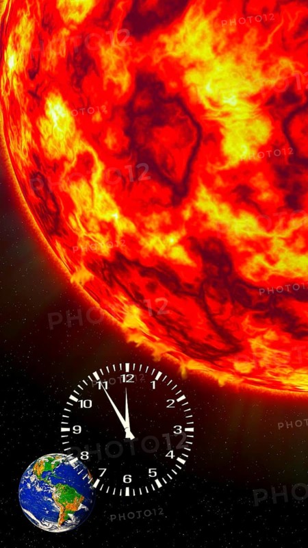 Symbolic image, sun, five to twelve, clock, climate change, global warming, drought, heat