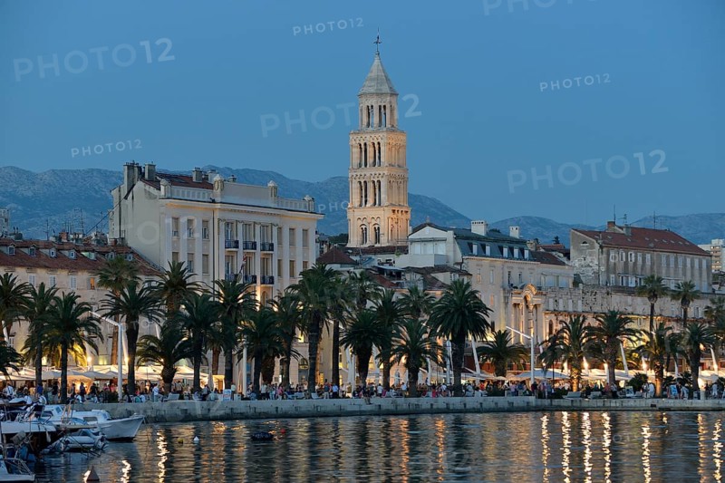 Promenade with the tower of the Cathedral of Saint Domnius, also Saint Dujam or Saint Duje Cathedral, 10th century, at dusk, Adriatic, Split, Split-Dalmatia County, Croatia, Europe