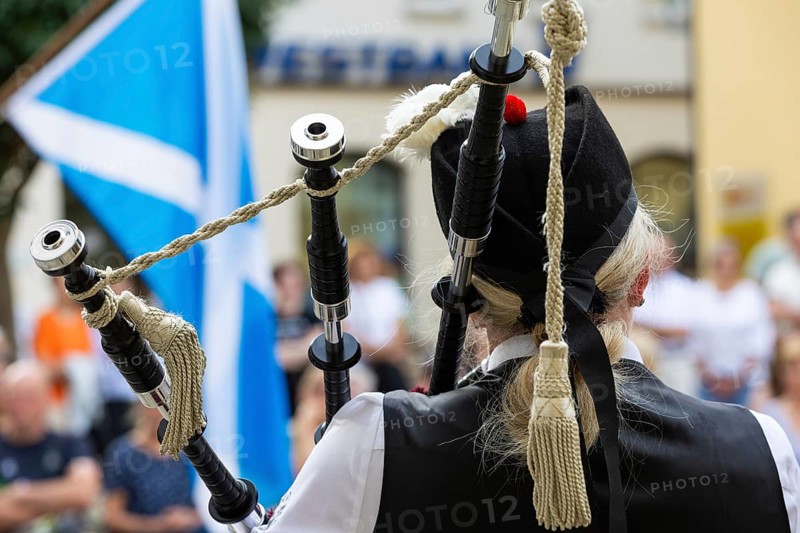 Bagpipers, musicians, music concert, Scottish flag, Sigmaringen, Baden-Württemberg, Germany, Europe