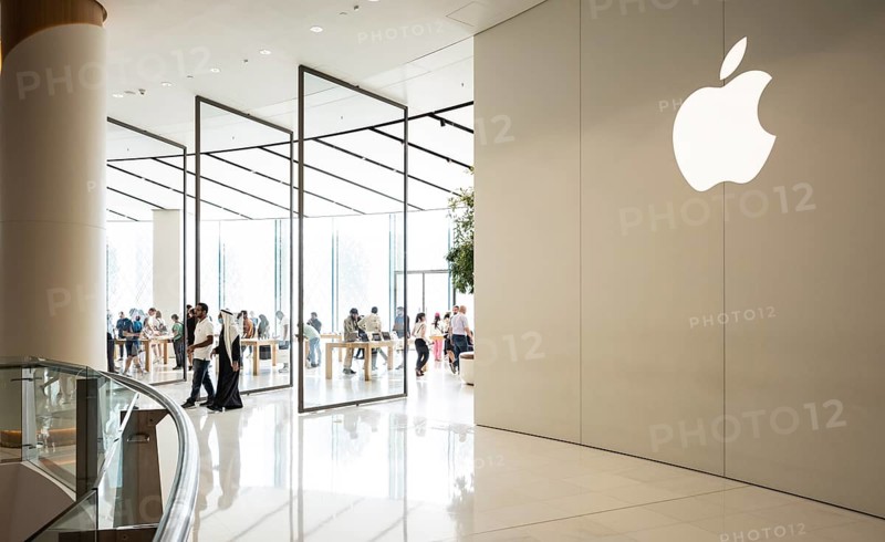 Interior, Apple Brand Store, Logo, Dubai Luxury Shopping Mall, Luxury Shopping Centre, Downtown, Dubai, United Arab Emirates, VAR, Asia