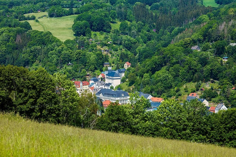 Glashütte is a small town in the district of Sächsische Schweiz-Osterzgebirge in Saxony and is known worldwide in particular for the watch manufactures based there
