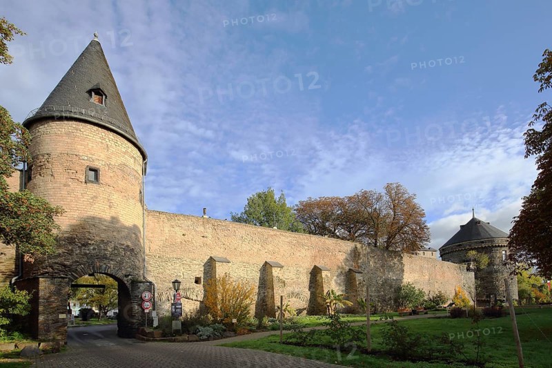 Historic Ottenturm with city fortifications and Pulverturm, fortified defence tower, gate tower, Andernach, Rhineland-Palatinate, Upper Middle Rhine Valley, Germany, Europe