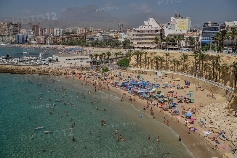 Tourists at the Playa Mal Pas, Benidorm, Province of Alicante, Costa Blanca, Spain, Europe