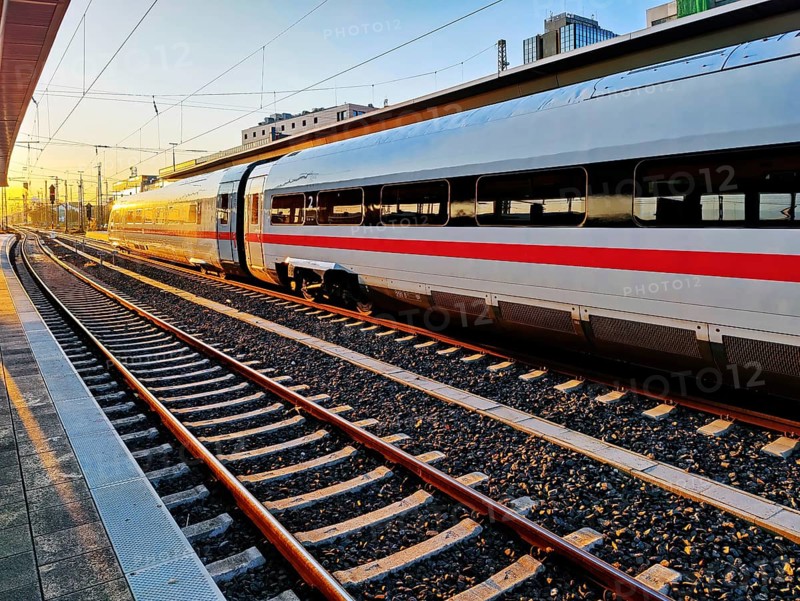 Central station with Intercity-Express ICE at sunrise, Dortmund, Ruhr area, North Rhine-Westphalia, Germany, Europe