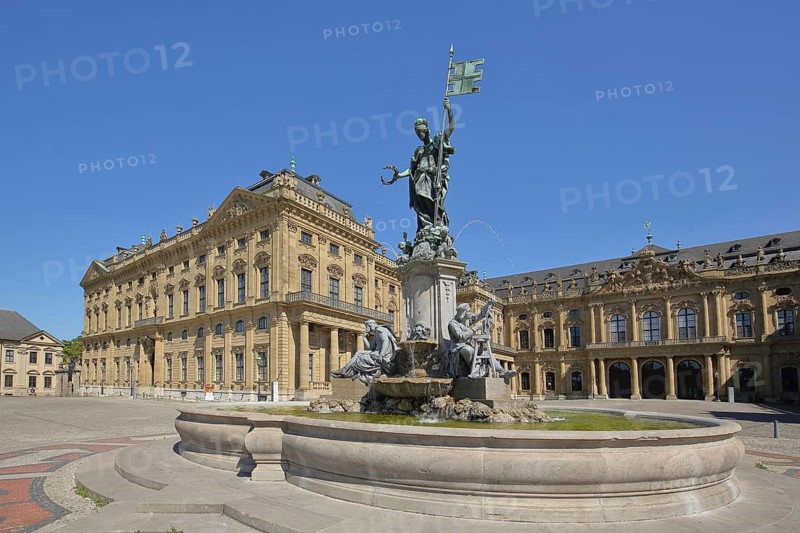 Frankonia Fountain with Frankonia Statue, Franconian Patroness with Flag and Allegory for Franconia, Franconia, Bavarian, Residenzplatz, Residenz, Würzburg, Lower Franconia, Franconia, Bavaria, Germany, Europe