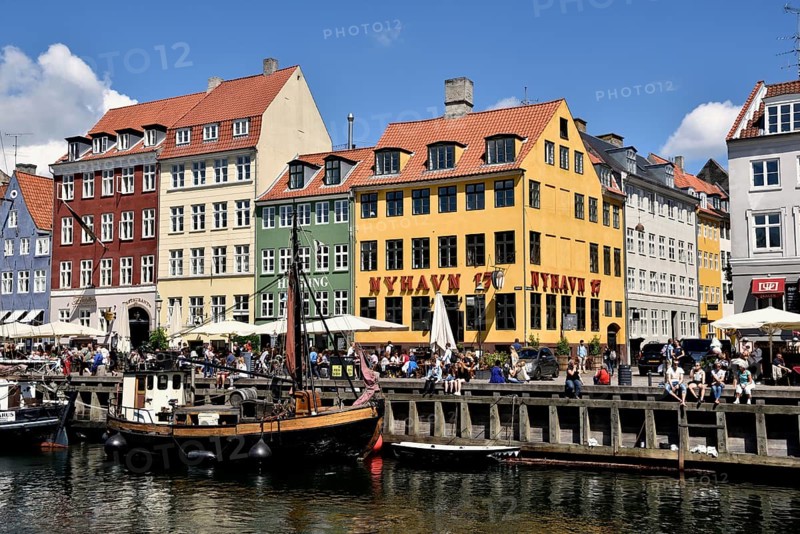Colorful houses at canal, Nyhavn, Copenhagen, Denmark, Europe
